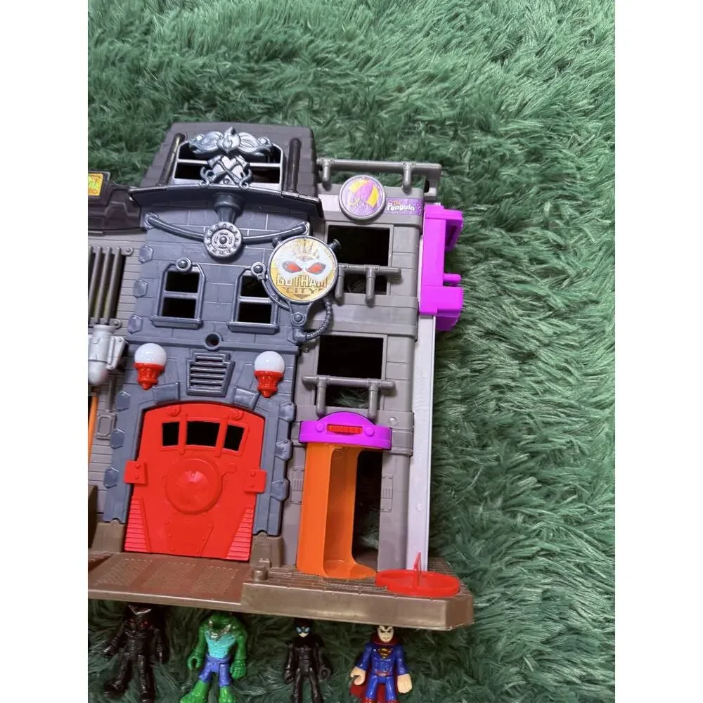 Fisher-Price Imaginext DC Super Friends Gotham City Batman Playset 5 Figures Lot